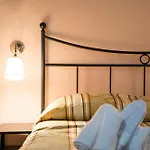 Lovely Flat With Canal View Near Rialto Bridge